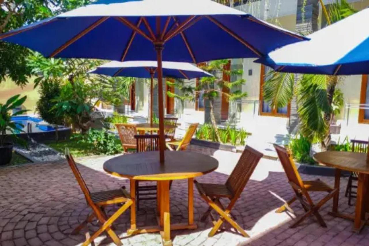 Oyo Flagship 91237 Ratu Guest House Kedunganan Bagian luar foto