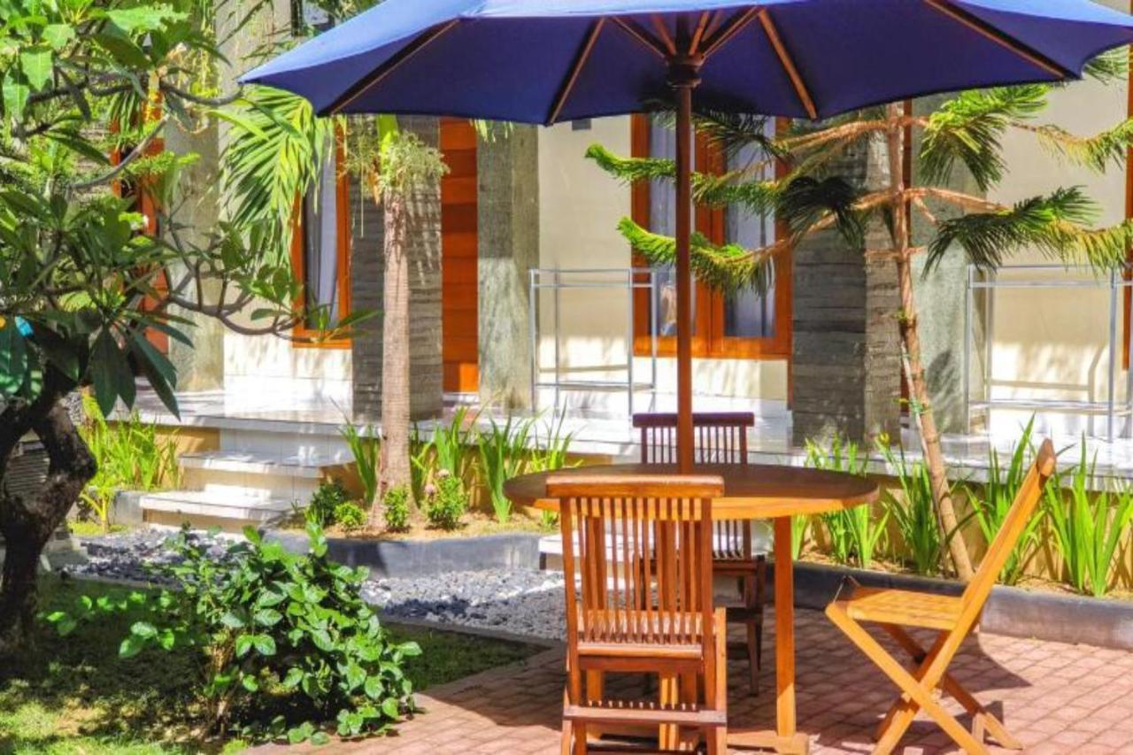 Oyo Flagship 91237 Ratu Guest House Kedunganan Bagian luar foto
