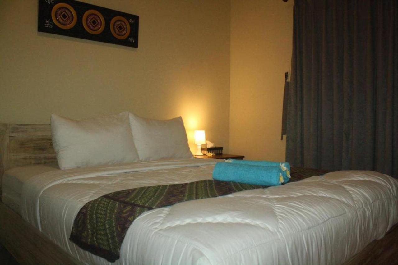 Oyo Flagship 91237 Ratu Guest House Kedunganan Bagian luar foto